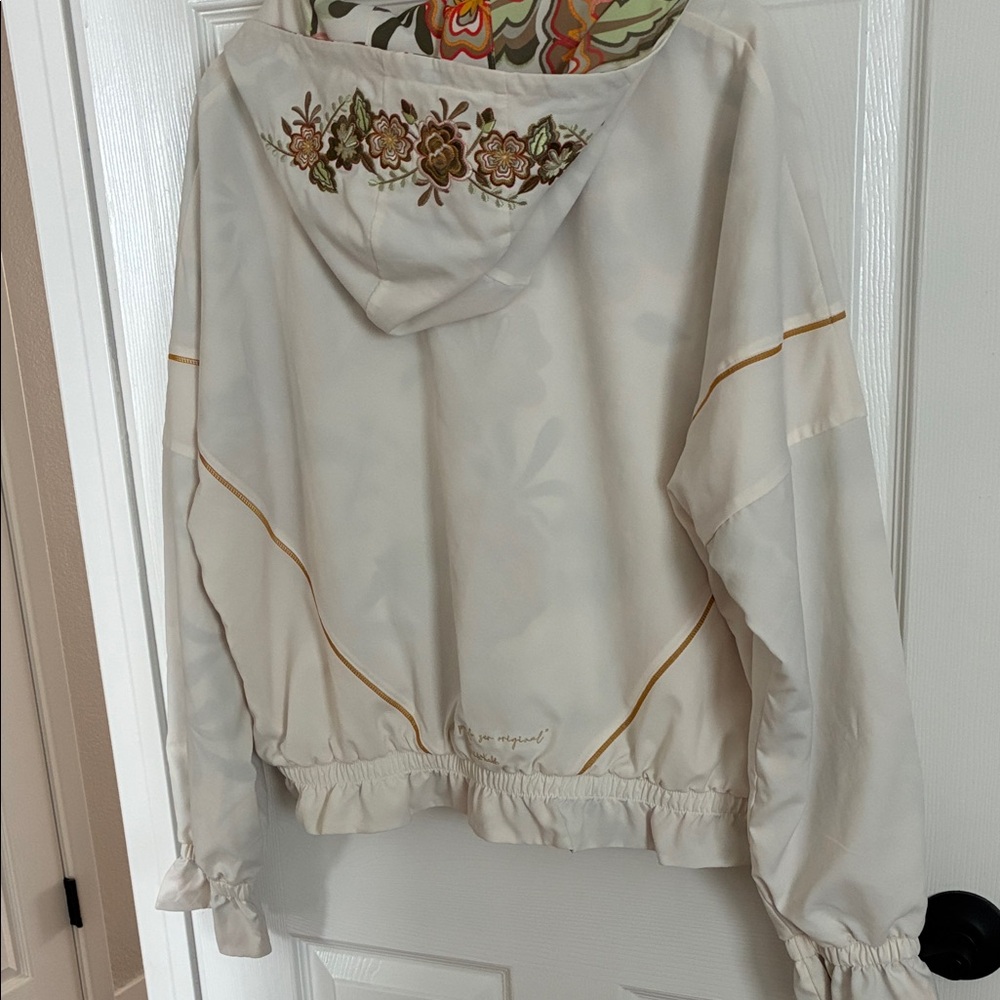 adidas Cream Bomber Jacket with Floral Lining - Picture 4 of 8